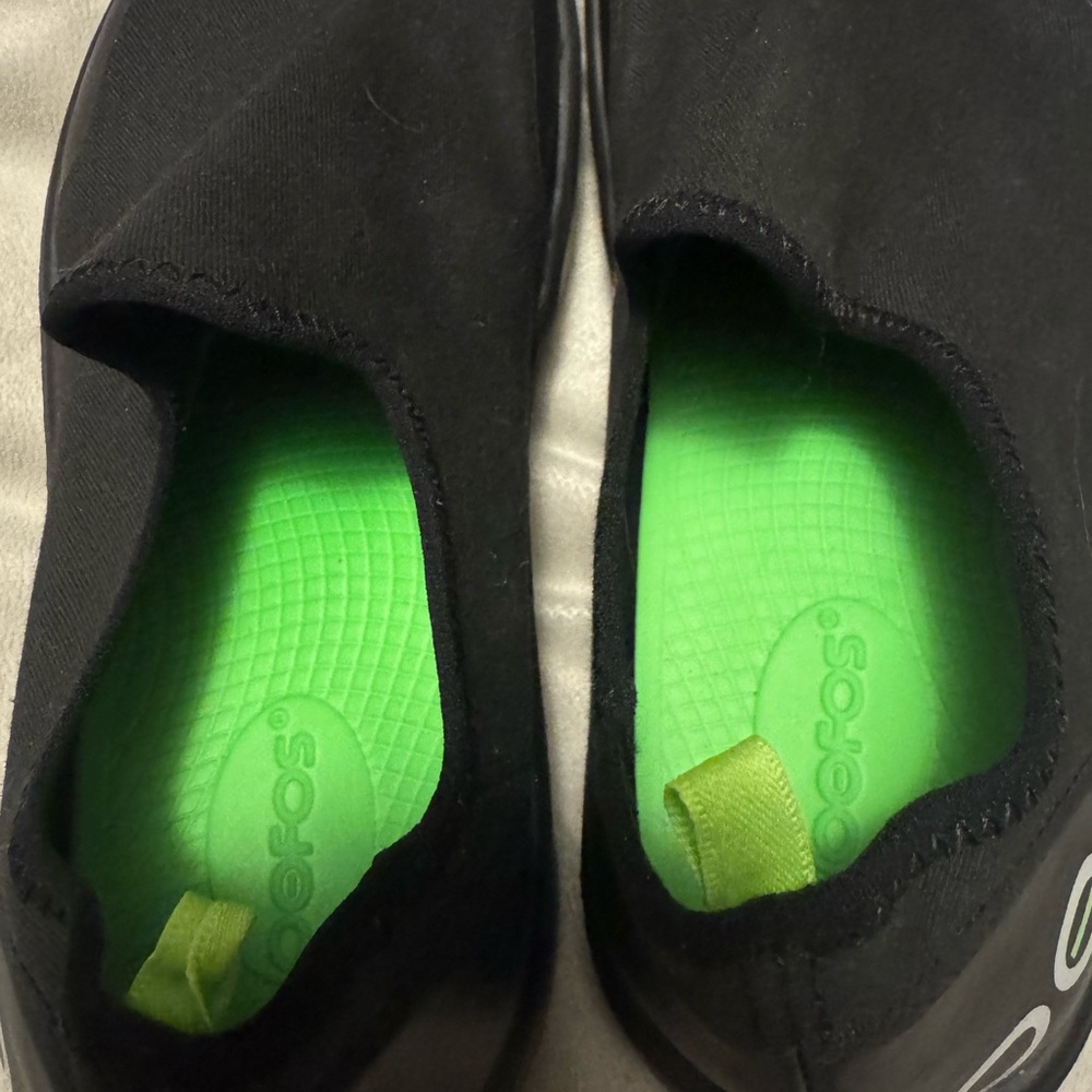 OOFOS OMG EZEE RECOVERY SLIP ONS SIZE 8.5 NWOT - Picture 5 of 6